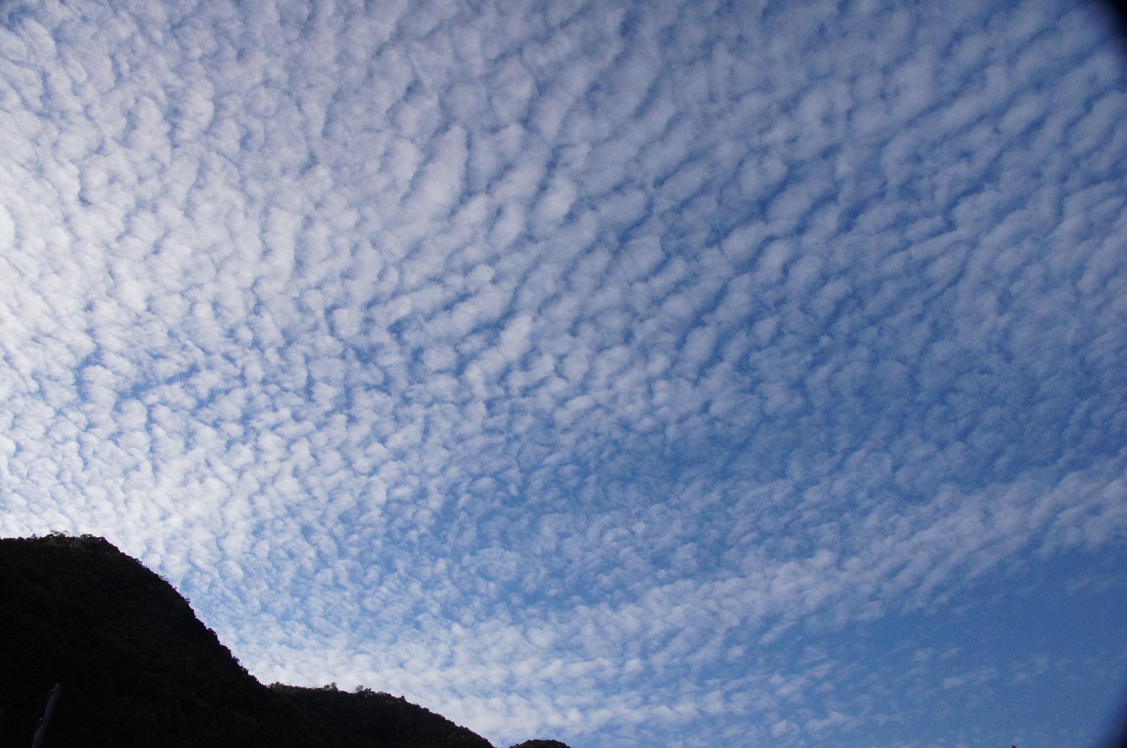 うろこ雲 田舎暮らしの おうち宿